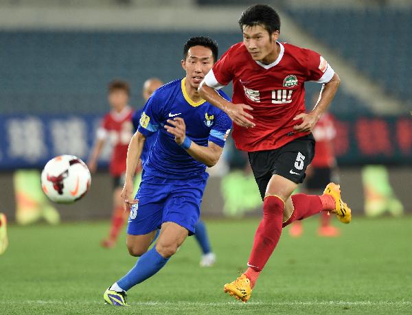 英超-曼联0-1不敌十人埃弗顿，盖耶染红霍尔一球制胜（英超：曼联0-1负于十人埃弗顿，盖耶染红，霍尔打入制胜球）