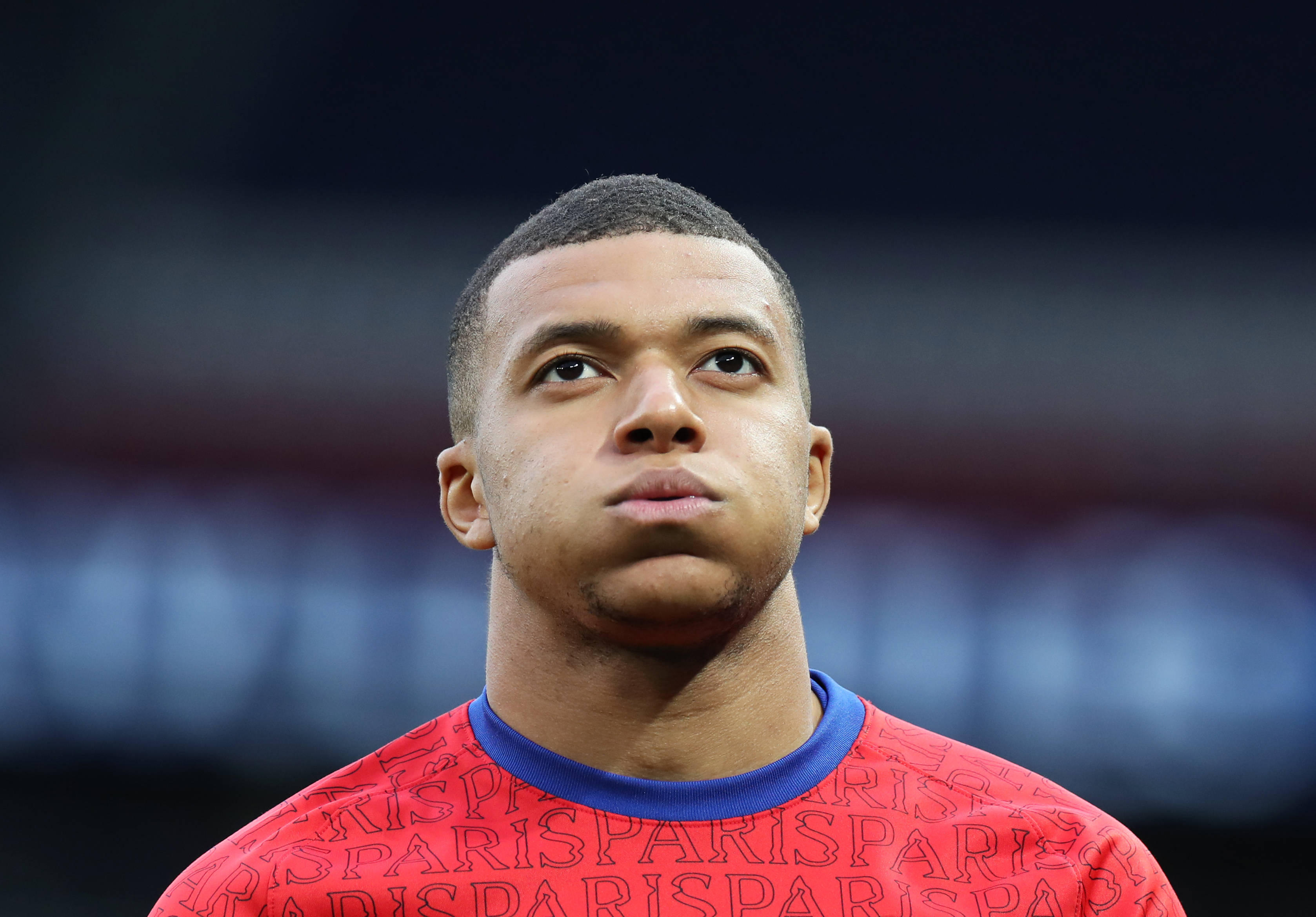 足球欧冠小组榜首争夺白热化