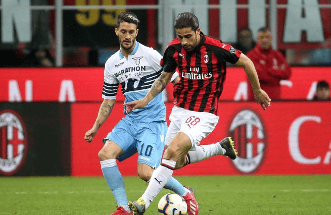 欧冠联赛战术分析：曼联攻防策略（欧冠战术解读：曼联攻守之道）