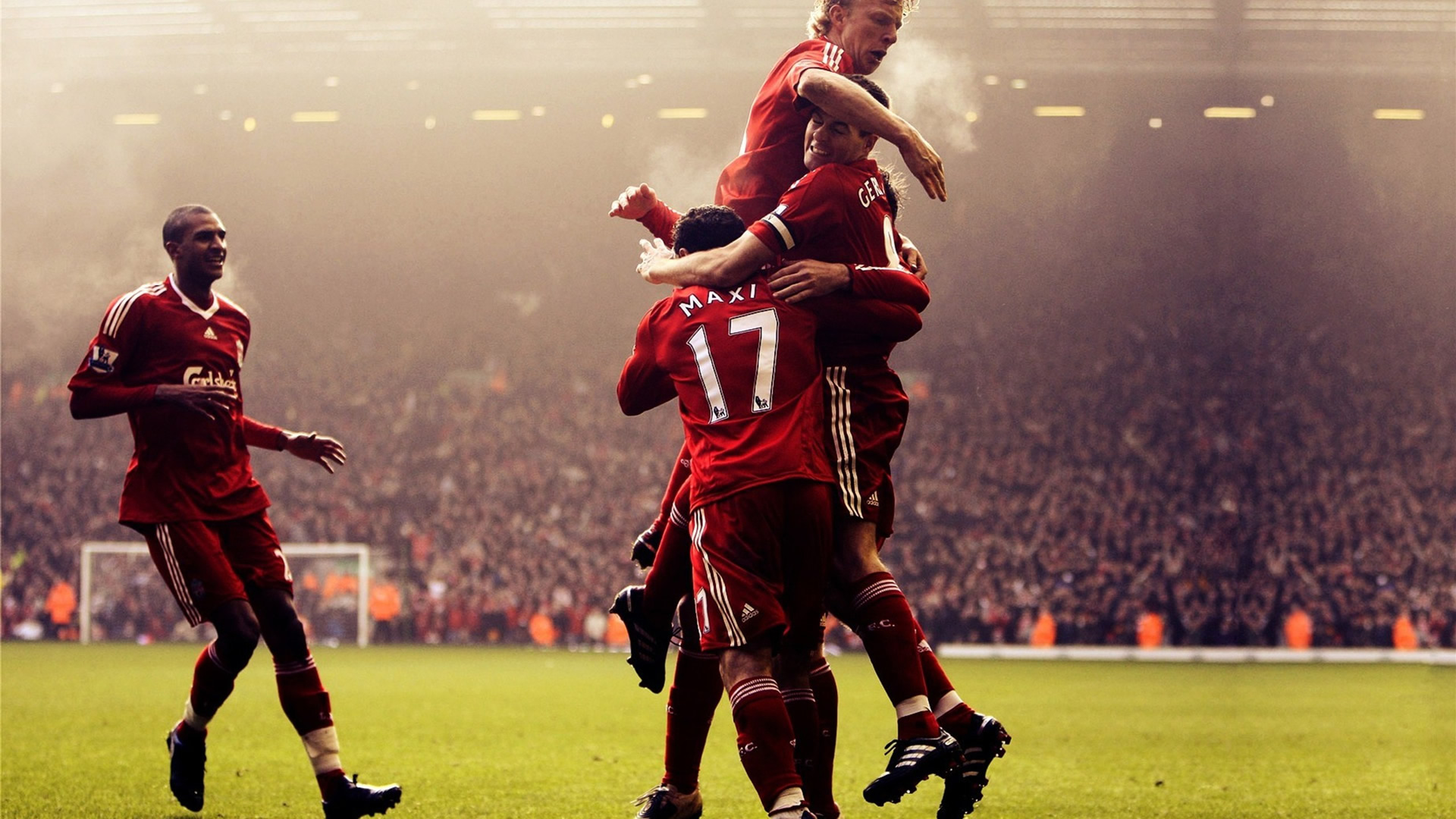 足球意甲争四形势混乱，7队争3名额