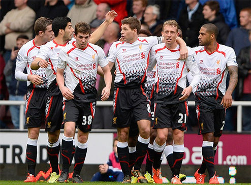 蒂尔潘生涯执法欧冠共判31粒点球，成为欧冠判点最多的主裁