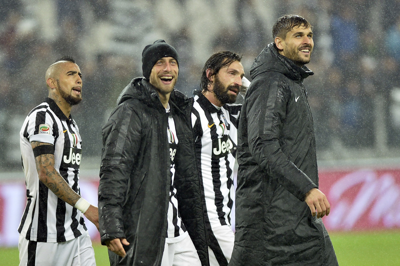 博涅克：莱万应去美国或中东捞金，若去米兰易被意甲后卫肘击（博涅克劝告：莱万不如赴美国或中东淘金，若投米兰恐遭意甲后卫肘击）