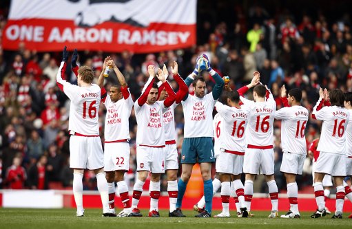 紫百合近10场7负！法乔利：没有人会对这种情况满意（紫百合近10战7负，法乔利：谁都不会满意这状况）