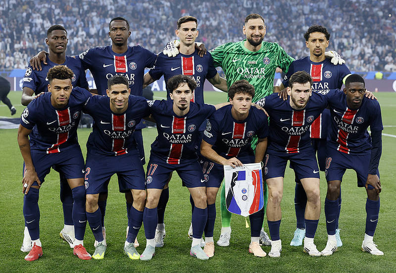 东契奇半场贡献18分，浓眉6分3篮板3助攻