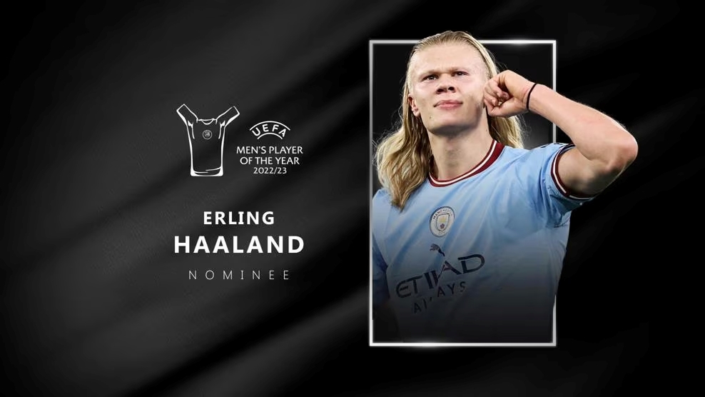 中国足协新规影响中超亚冠竞争，女足面临资金压力，外援政策收紧，挑战加剧。（足协新政波及中超亚冠竞争，女足资金承压，外援趋严，挑战升级）