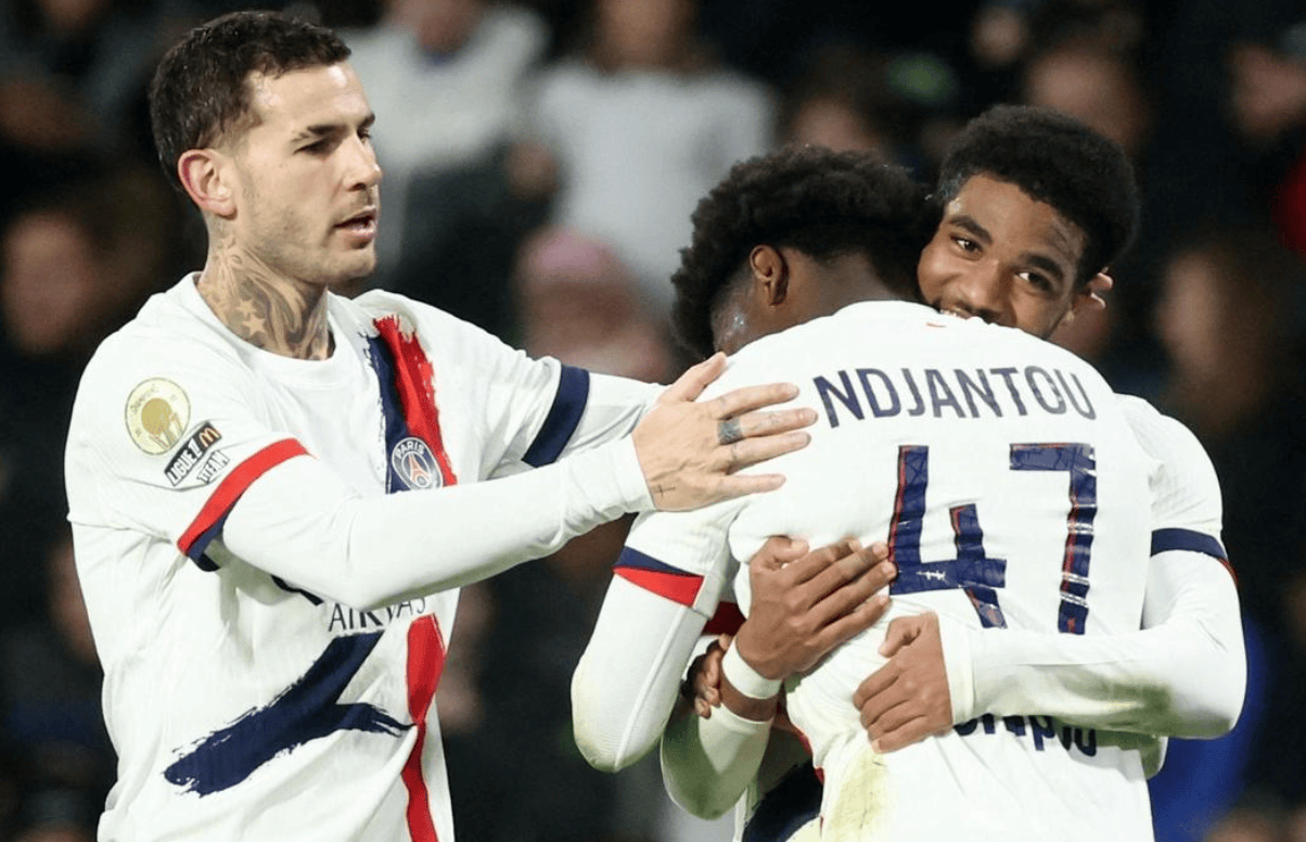 篮球篮网双核合砍70分，强势带队赢球（篮网双星轰下70分 助队强势取胜）